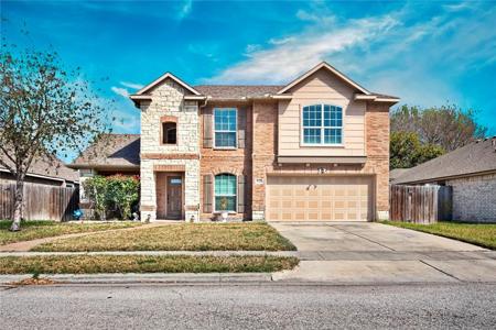 325 LONG POINTE