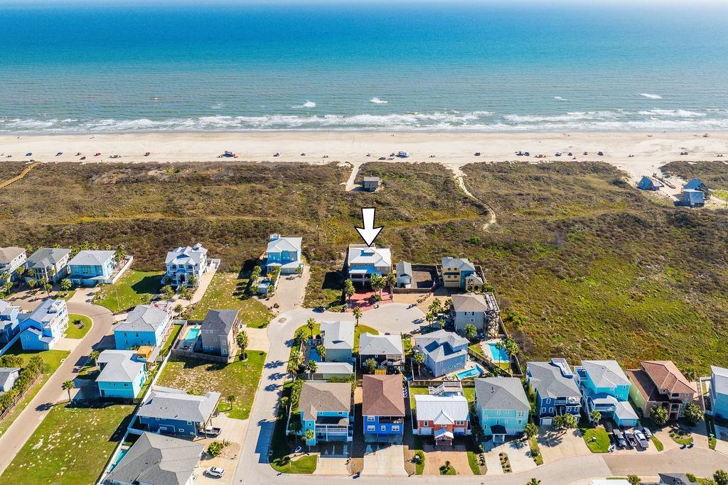 Image 3: The aerial view shows the neighborhood and proximi