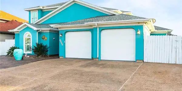 Image 2: Featuring Extra Frontyard Parking