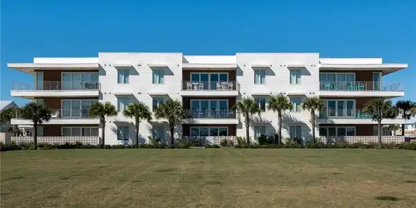 630 W. Center Square
