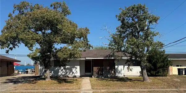 3734 Brushwood