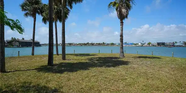 37 Riviera Drive