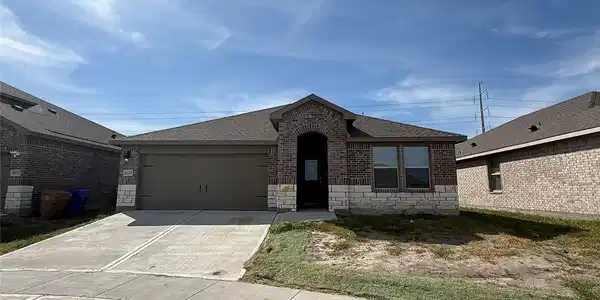 8229 Cattlemen Lane