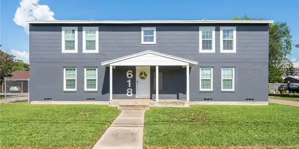 618 Texan Trail