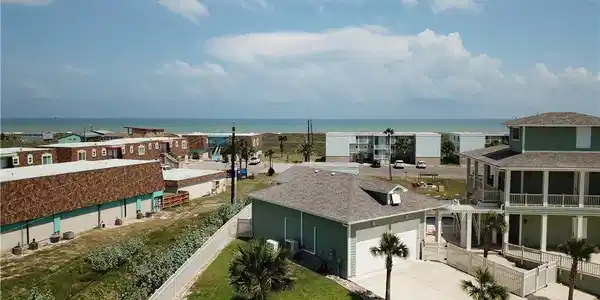 Image 3: View