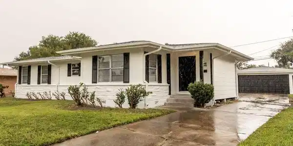 613 Bermuda Place