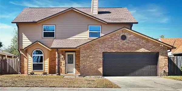 7114 Laramie