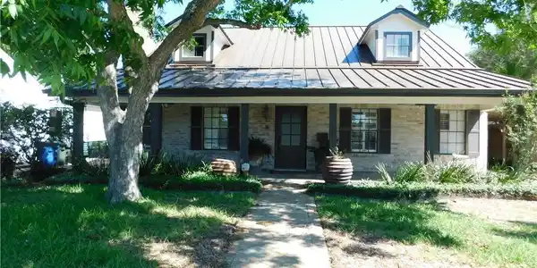 325 Del Mar Boulevard