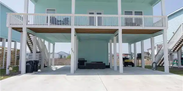 207 Paradise Drive