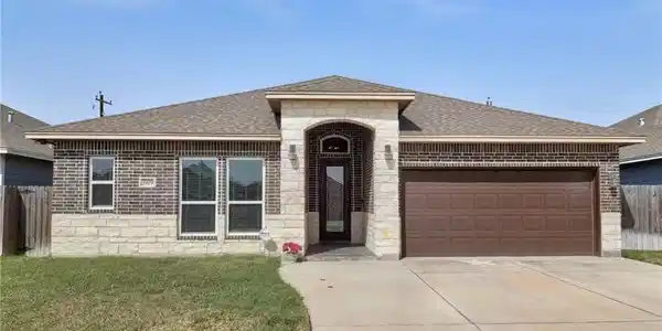 3909 WOODHOUSE