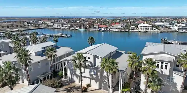 3700 Island Moorings Parkway