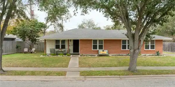 1010 Weber Parkway
