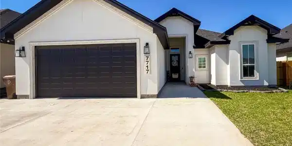 7717 Roman Drive
