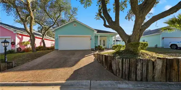8 Primrose Drive