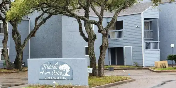 209 Forest Hills