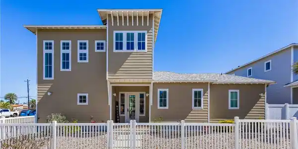 2525 S 11th Street