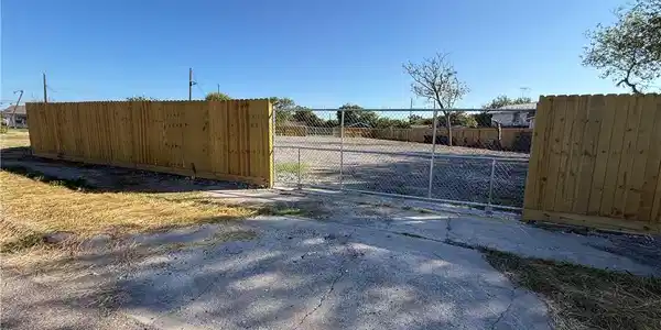 2928 & 2926 Sunrise Ave