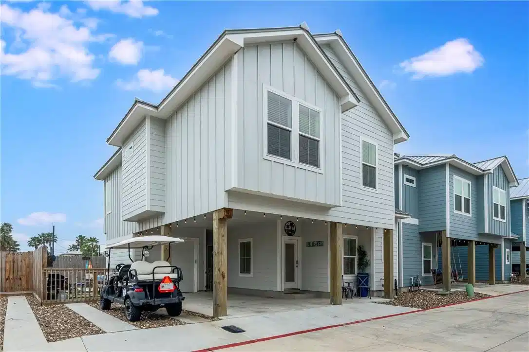 Image 1: Haven #13, corner lot with extra parking
