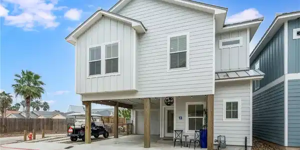 Image 2: Haven #13, corner lot with extra parking