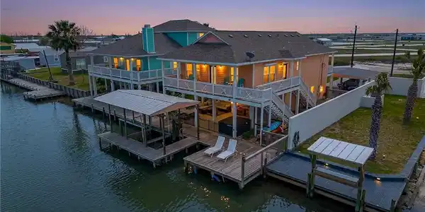 838 Rattlesnake Point Road