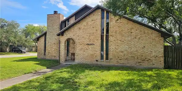 11920 Bee Mountain Drive