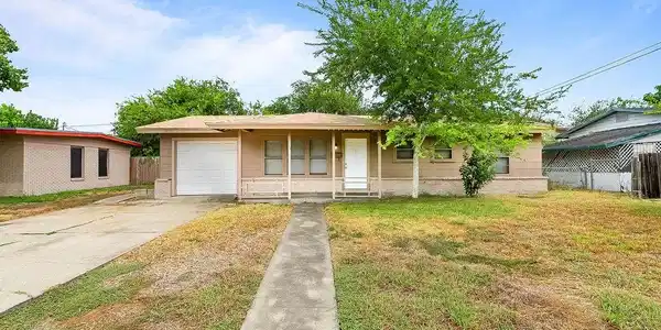 1118 Vance Drive