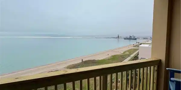 4000 Surfside Boulevard