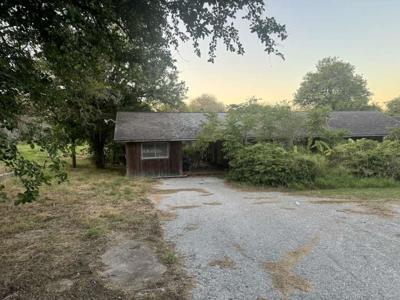 4241 Magee