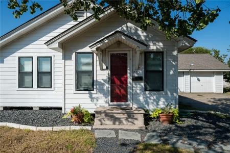513 Moore