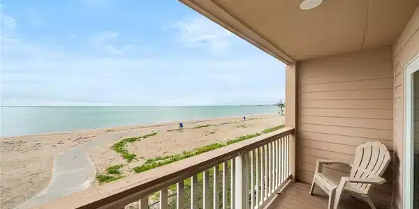 3938 Surfside Boulevard