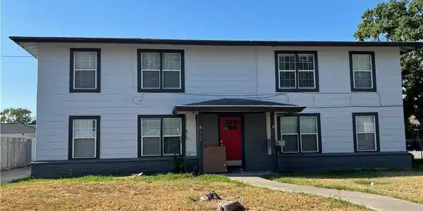 826 Hancock Avenue