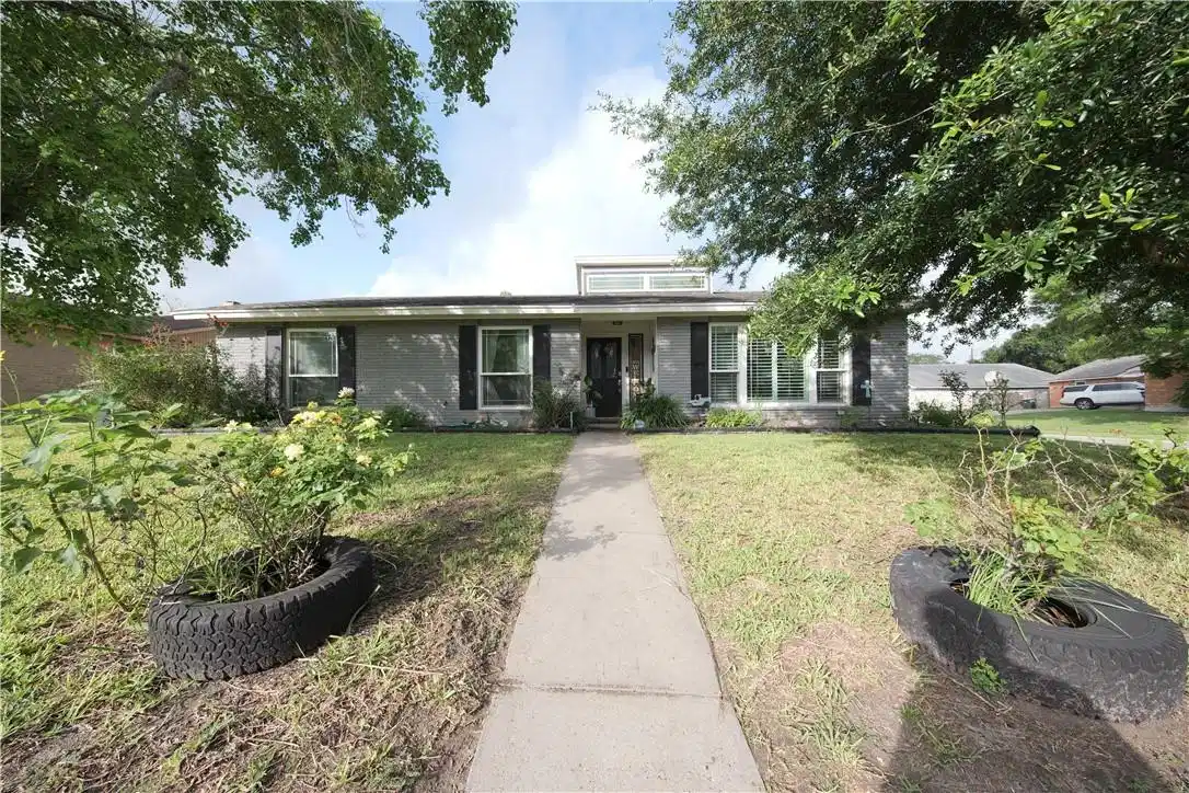Image 1: Front Exterior