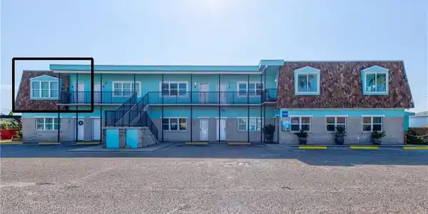 700 Island Retreat