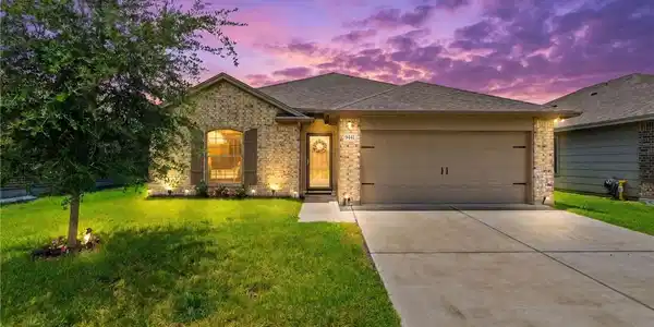 9441 English Oak Drive