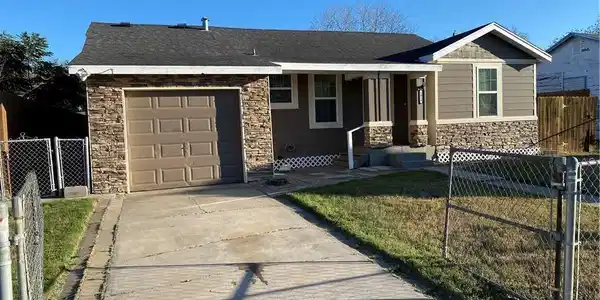 1018 Gardenia Drive