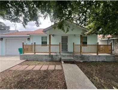 230 N Houston Street