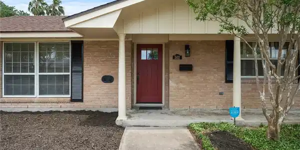 502 Meadowbrook Drive