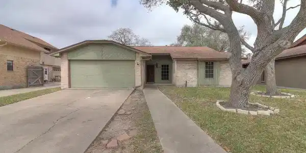 3213 Kennsington Court