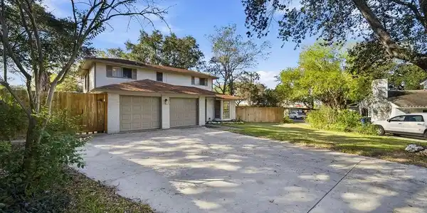 11029 Stonewall Boulevard