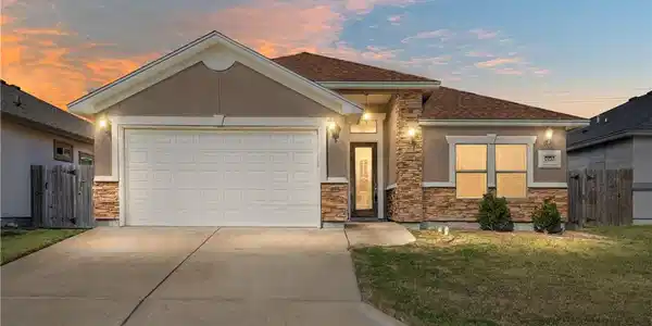 7170 Lake Placid Drive