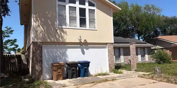 929 Ribbon Tail Street