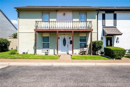 11 Rock Creek Drive