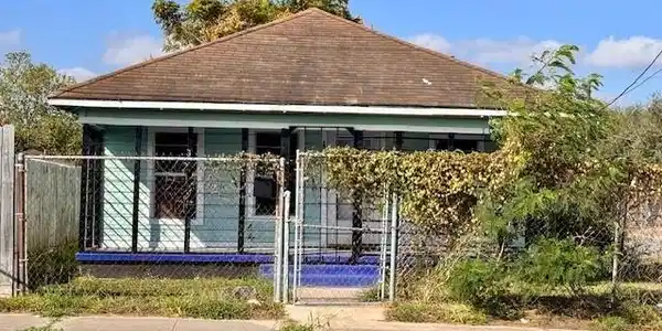 1001 S Alameda Street