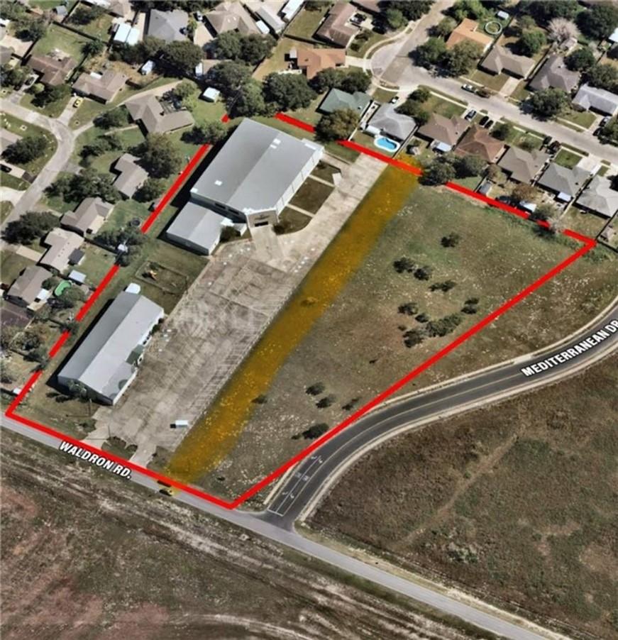 Image 3: Lot is between the highlighted yellow line to the