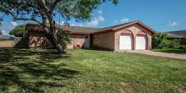 1305 Sealane Drive
