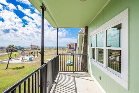 700 Island Retreat Court