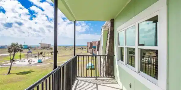 700 Island Retreat Court