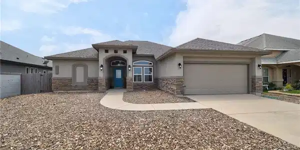 15109 Dasmarinas Drive