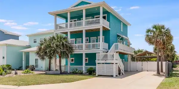835 Ocean Side
