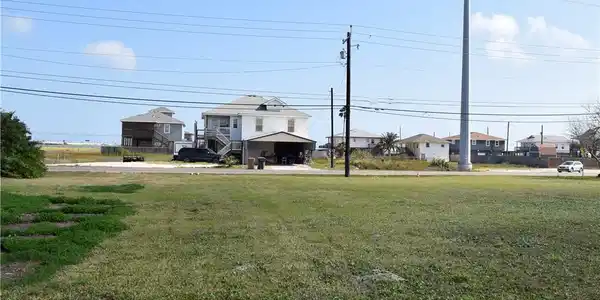 1218 Laguna Shores